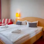 & Restaurant Waldschloesschen Hotel 3*