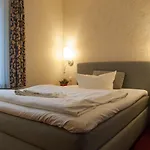 & Restaurant Waldschloesschen 3*