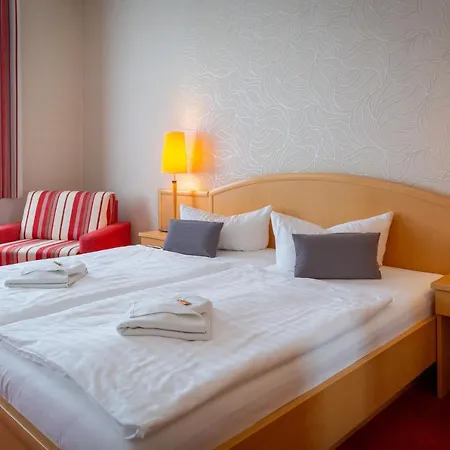 & Restaurant Waldschloesschen Hotel 3*