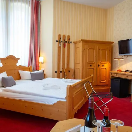 & Restaurant Waldschloesschen ホテル 3*
