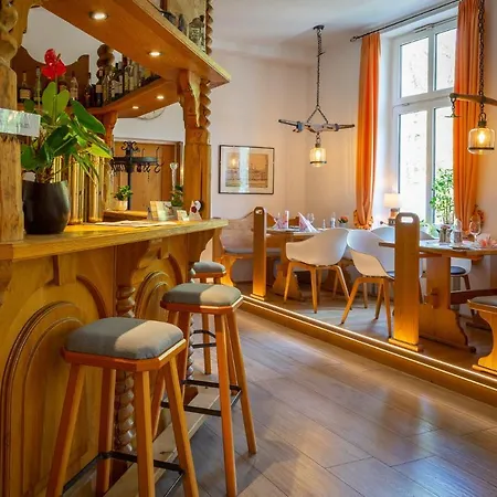 ホテル & Restaurant Waldschloesschen キューリッツ