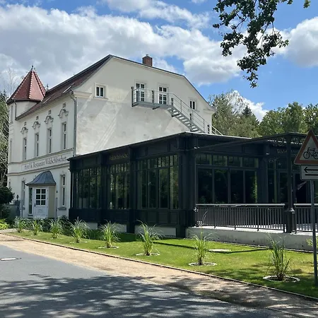 & Restaurant Waldschloesschen 3* Kyritz