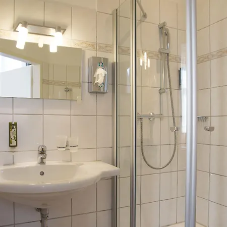 & Restaurant Waldschloesschen 3*