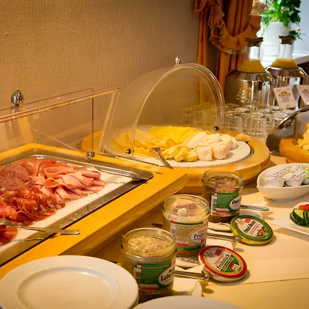 & Restaurant Waldschloesschen Hotel Kyritz