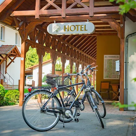 & Restaurant Waldschloesschen Kyritz