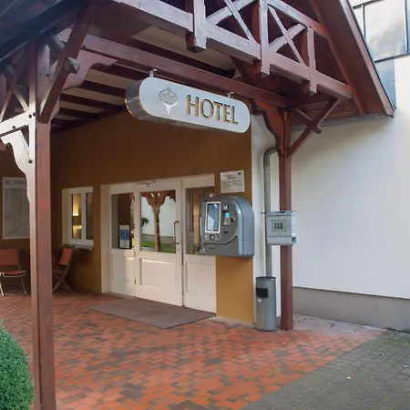 & Restaurant Waldschloesschen Hotel Kyritz