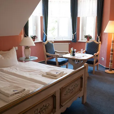 & Restaurant Waldschloesschen Kyritz
