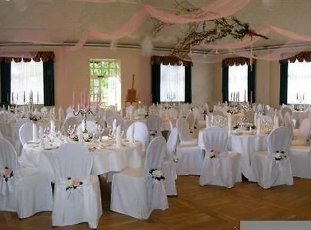 & Restaurant Waldschloesschen 3*