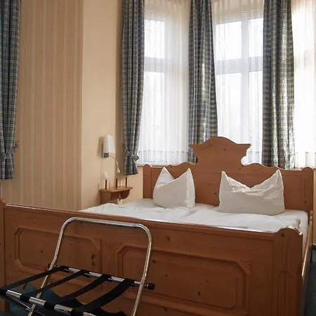 Hotel & Restaurant Waldschloesschen Kyritz