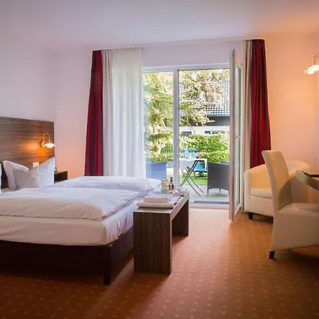 Hotel & Restaurant Waldschloesschen 3*