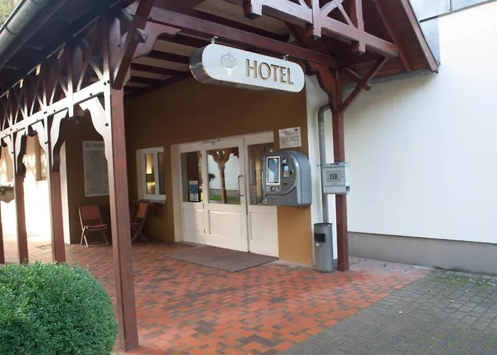 Hotel & Restaurant Waldschloesschen 3*