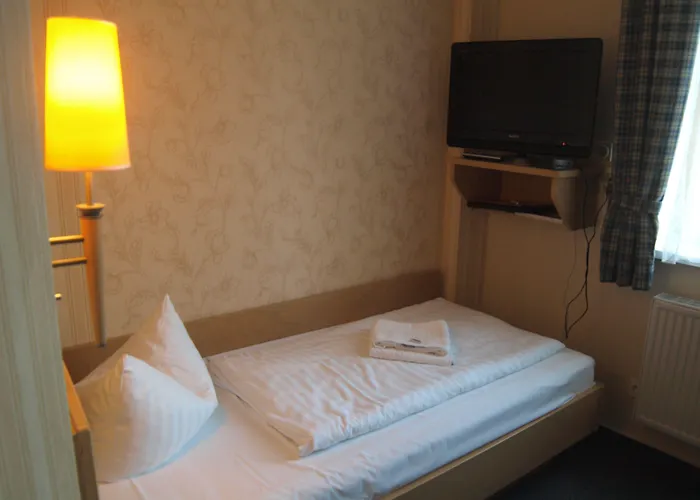 & Restaurant Waldschloesschen Hotel Kyritz