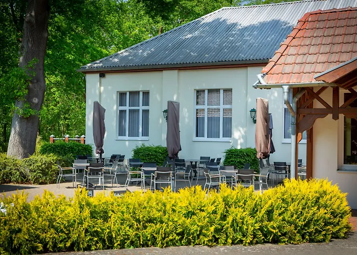 & Restaurant Waldschloesschen 3*