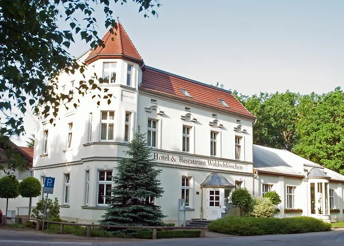 & Restaurant Waldschloesschen Kyritz