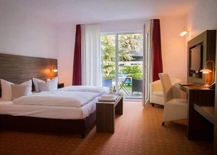 Hotel & Restaurant Waldschloesschen 3*